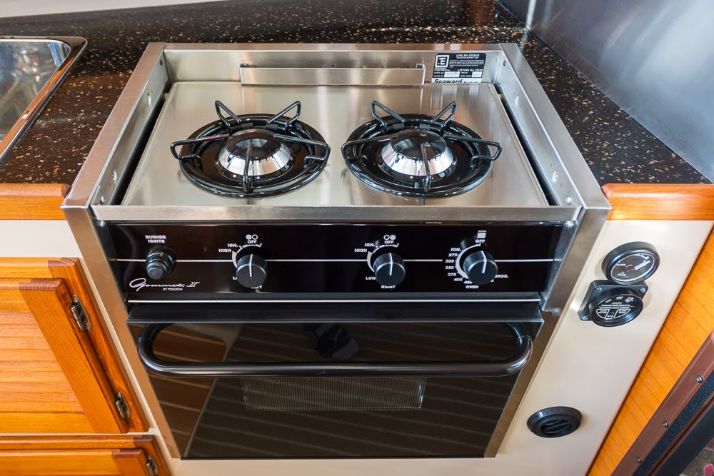 Gas cooktop